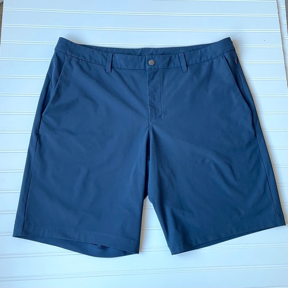 Lululemon Commission ABC Shorts 11" Men Sz 38 Navy Blue Active Golf Tech M7A83S